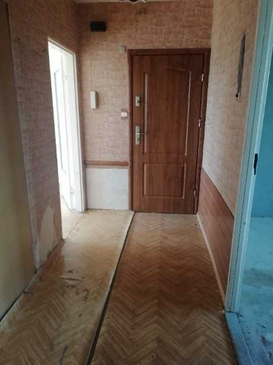 Sprzedam mieszkanie w bloku-3 pokoje