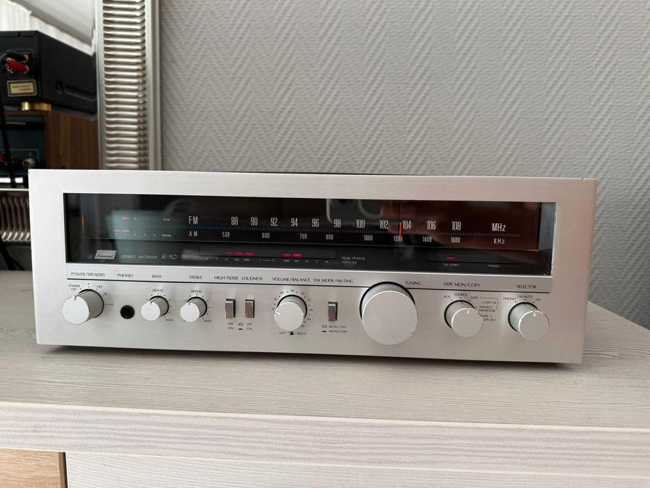 SANSUI R-50 Amplituner Stereo Top Hi-Fi