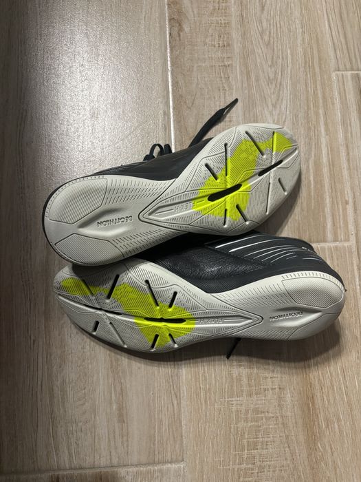 Kipsta Ginka 900