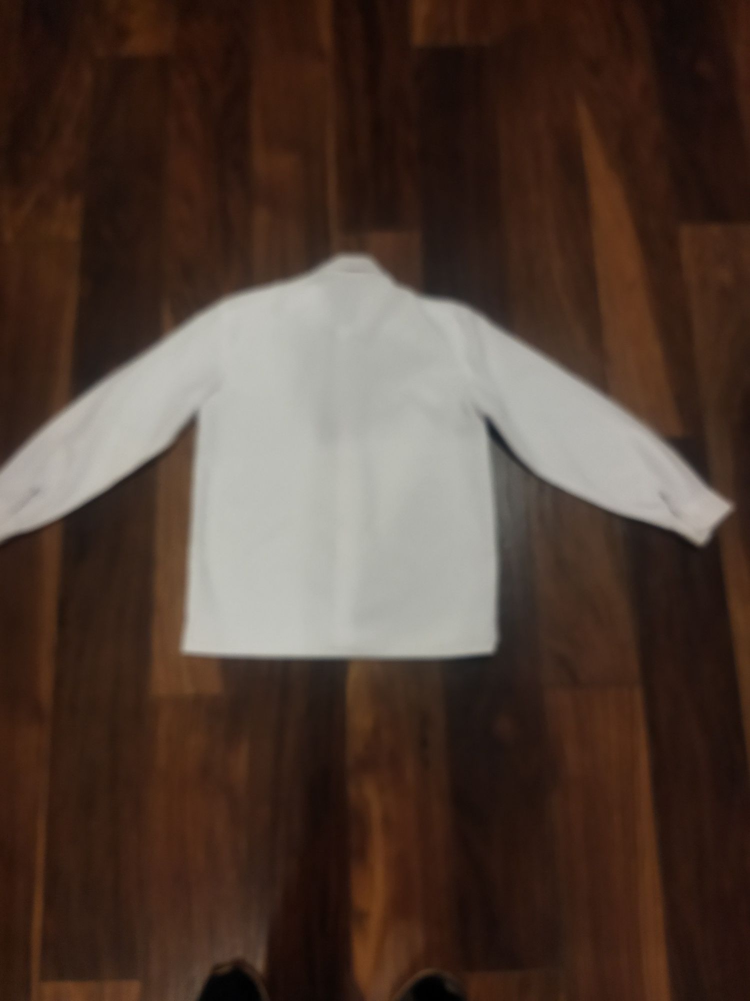 Biała elegancka koszula 128 dla chłopca