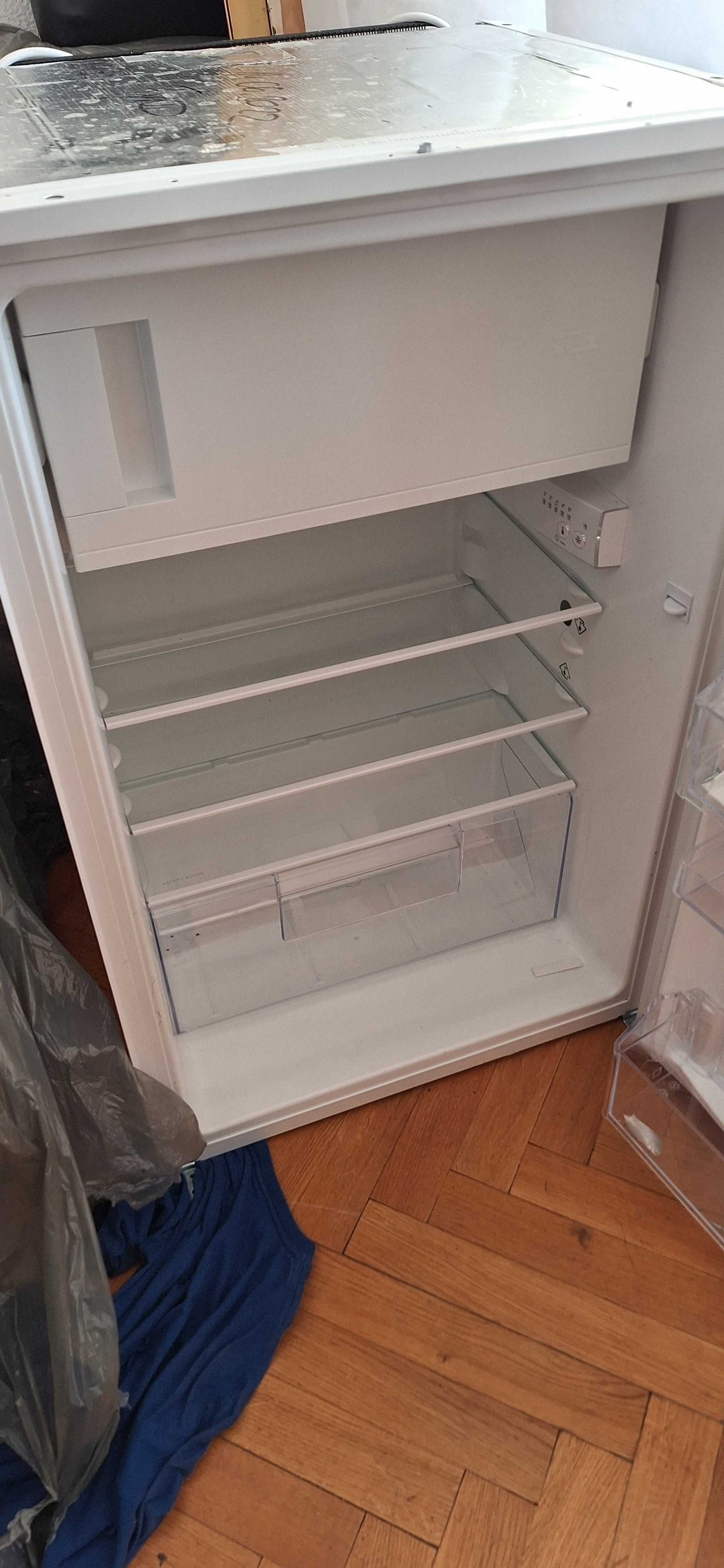 Lodówka nowa kupiona z ekspozycji Ikea