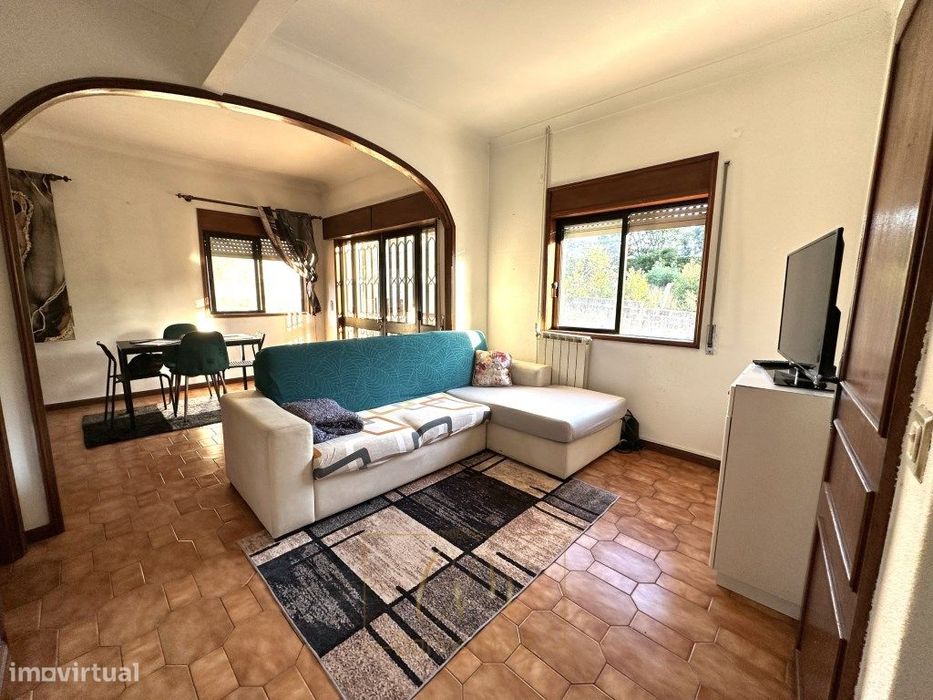 Moradia V4 Retorta com jardim, junto ao rio ave