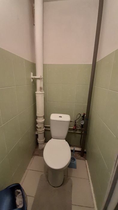 Сдам комнату без хоз.М.Харьковская,для женщины  3000 грн