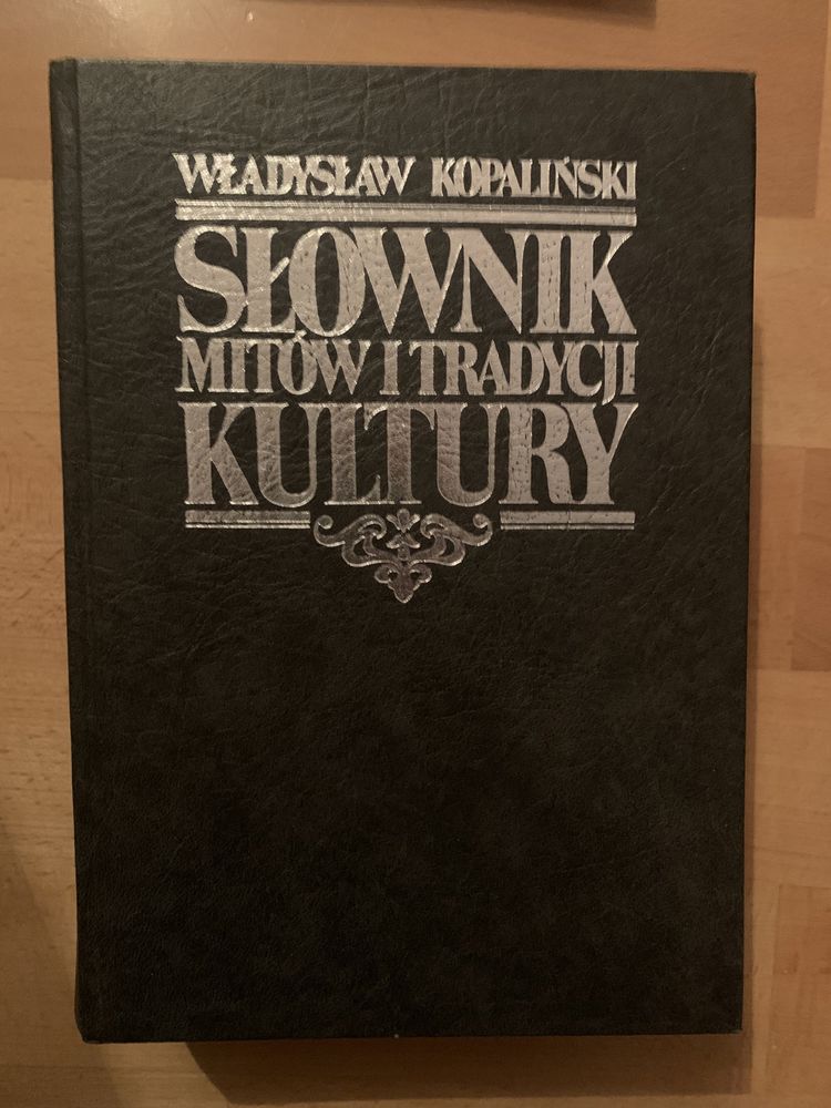 Słownik mitów i tradycji kultury