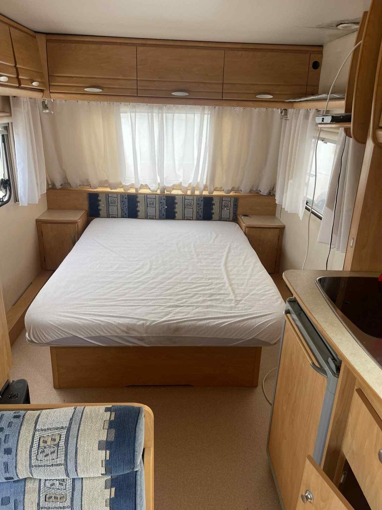 Vendo caravana caravelair
