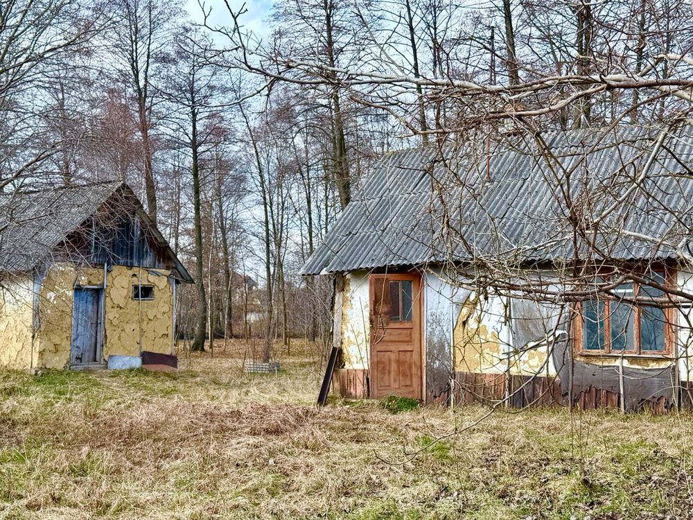 Затишна земельна ділянка під будинок в 17хв. від міста.