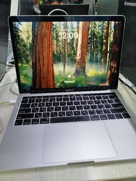 Ноутбук MacBook Pro A1989