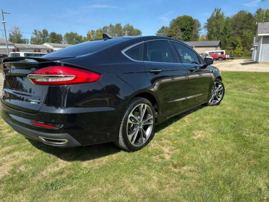 Ford Fusion Titanium      2020