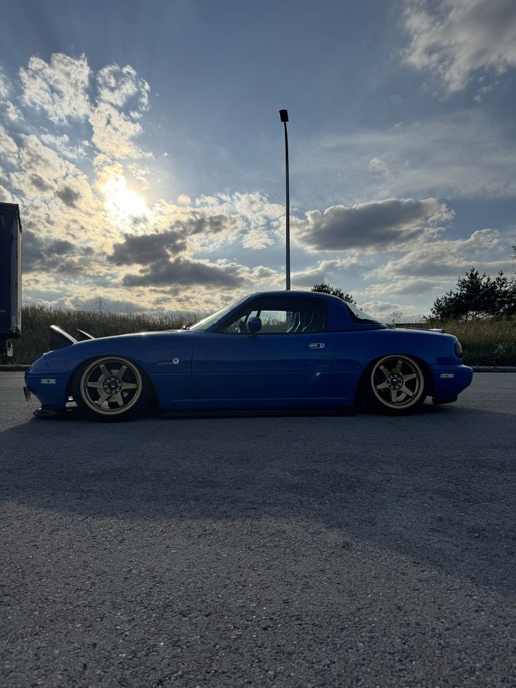 Mazda mx-5 Miata