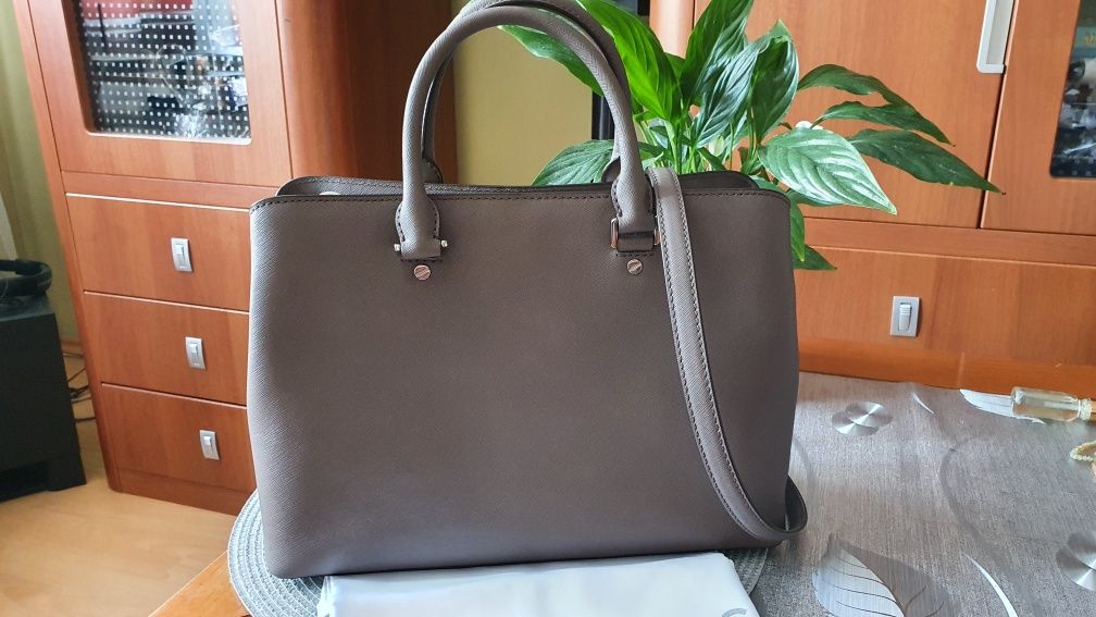 Michael Kors Savannah. Oryginalna torebka - ideał