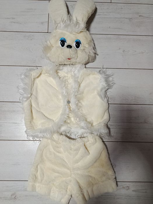 Новорічний костюм зайчика