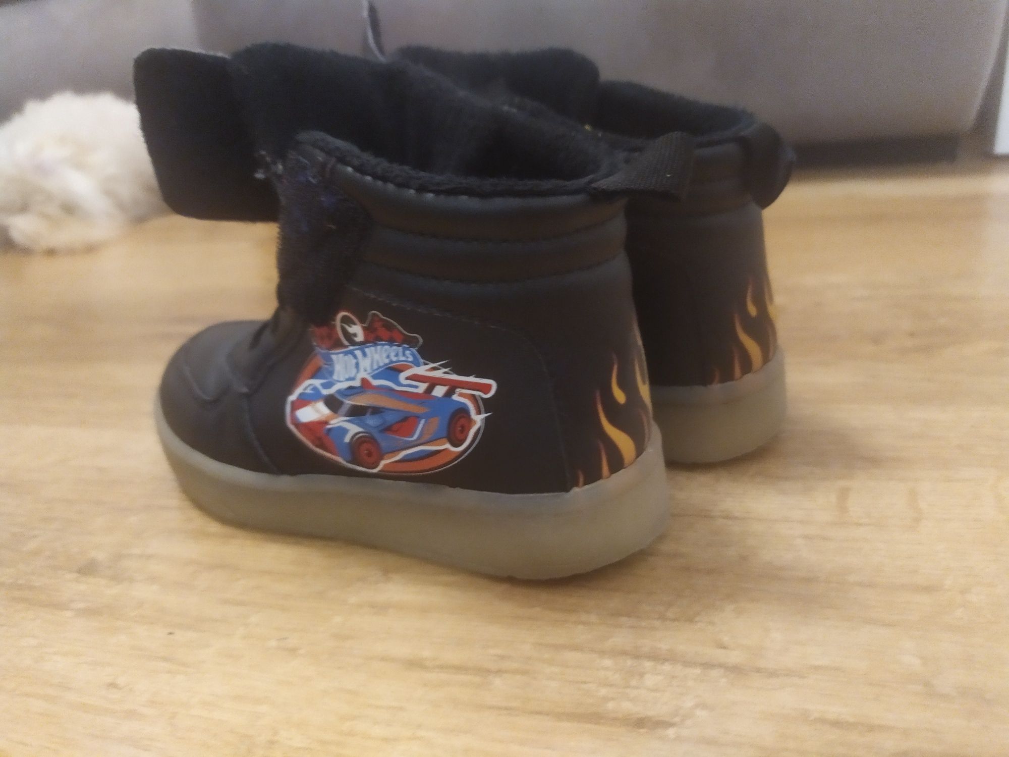 Buty Hoth Wheels
