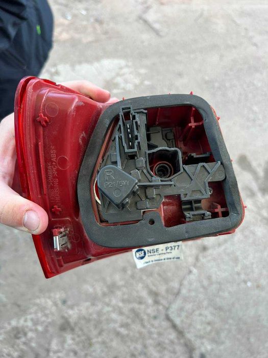 Фара Volkswagen Jetta 2014 року (дорест)