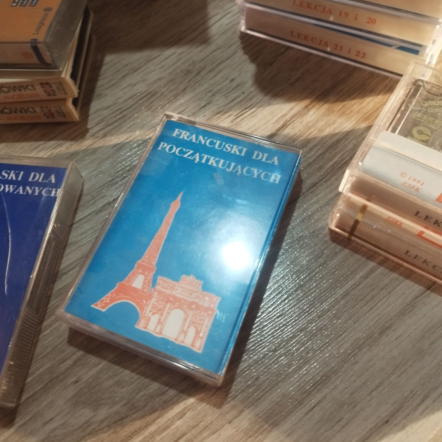 Zestaw kaset Magnetofonowych trzy języki 27szt