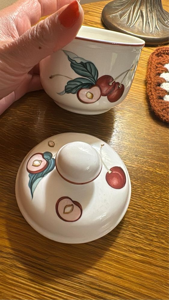 Cukiernica villeroy & boch wisnie