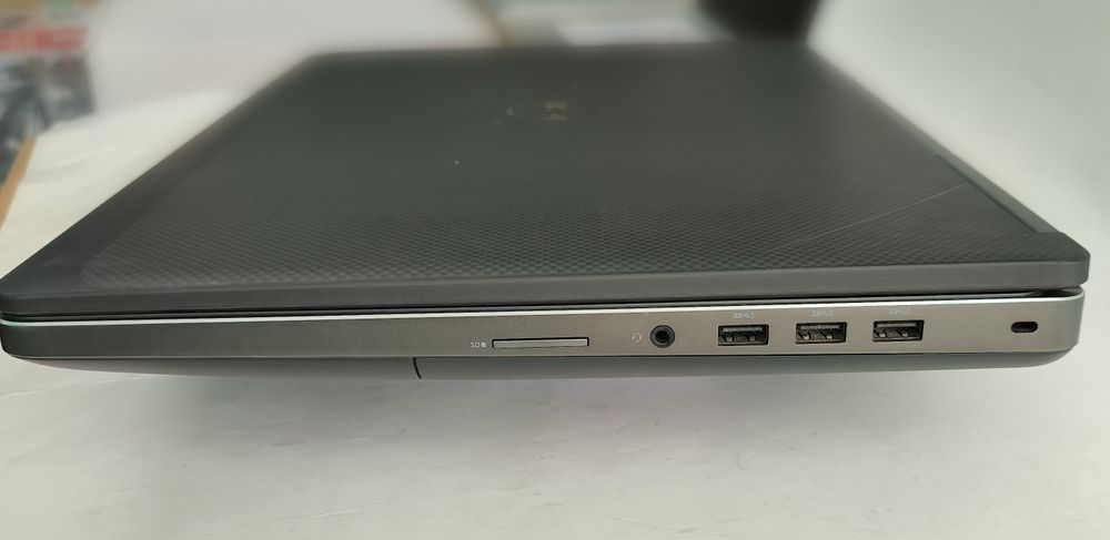 Dell Precision 7720  17.3" FHD/ I7-7820HQ/ 16Gb/ 512Gb/ P3000 6Gb DDR5