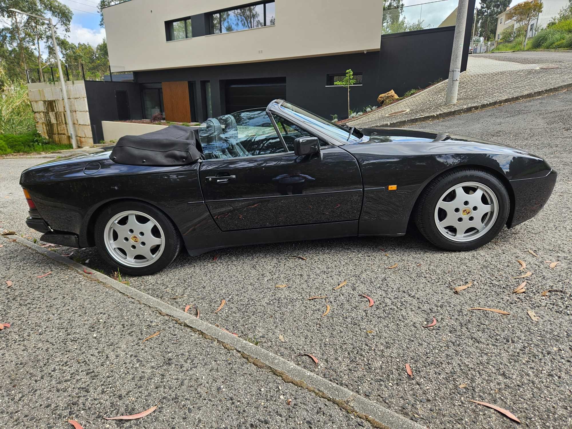 Porsche 944 Turbo Cabrio