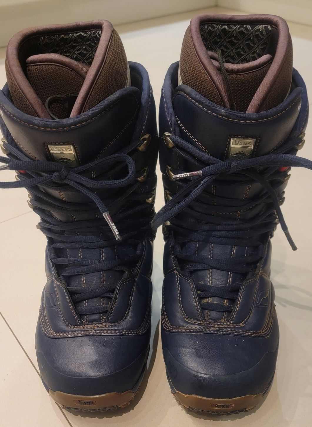 Buty snowboardowe Vans 42.5