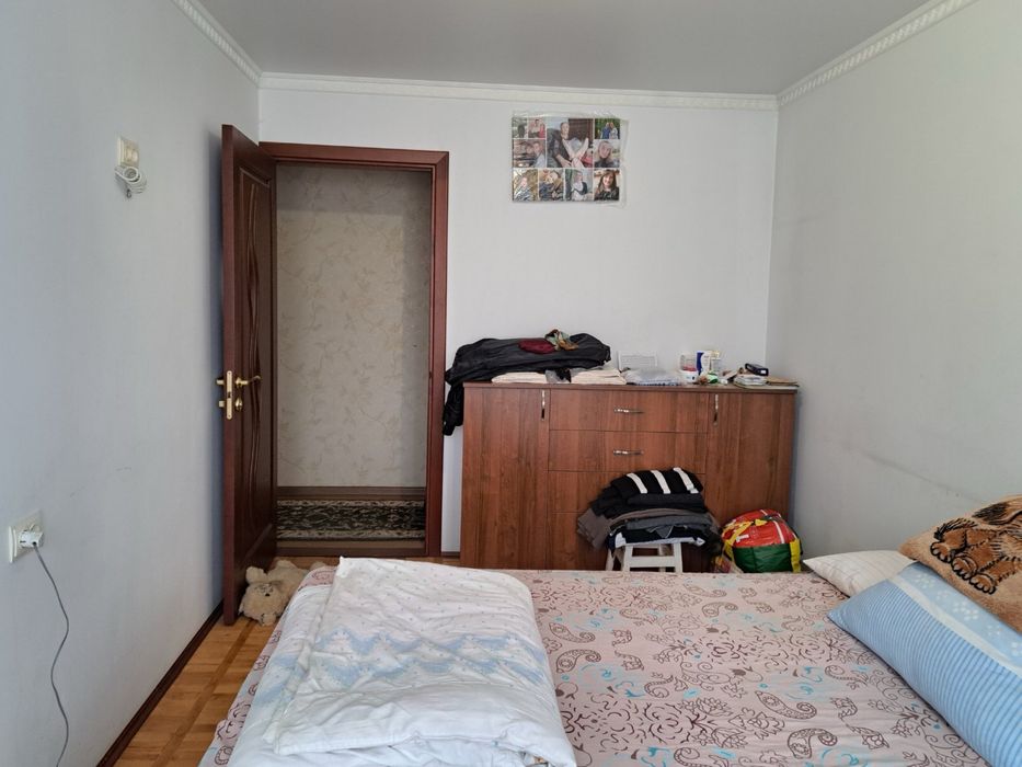 Продаж трикімнатноі квартири