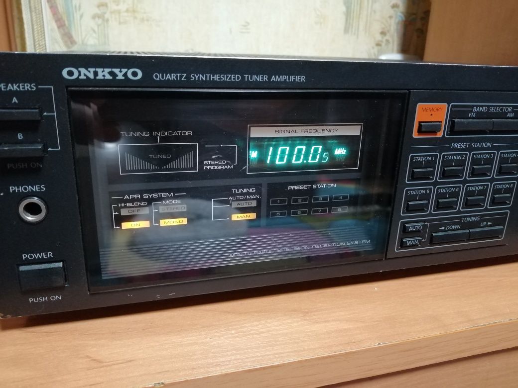 Есть видео. Ресивер усилитель Onkyo TX-25