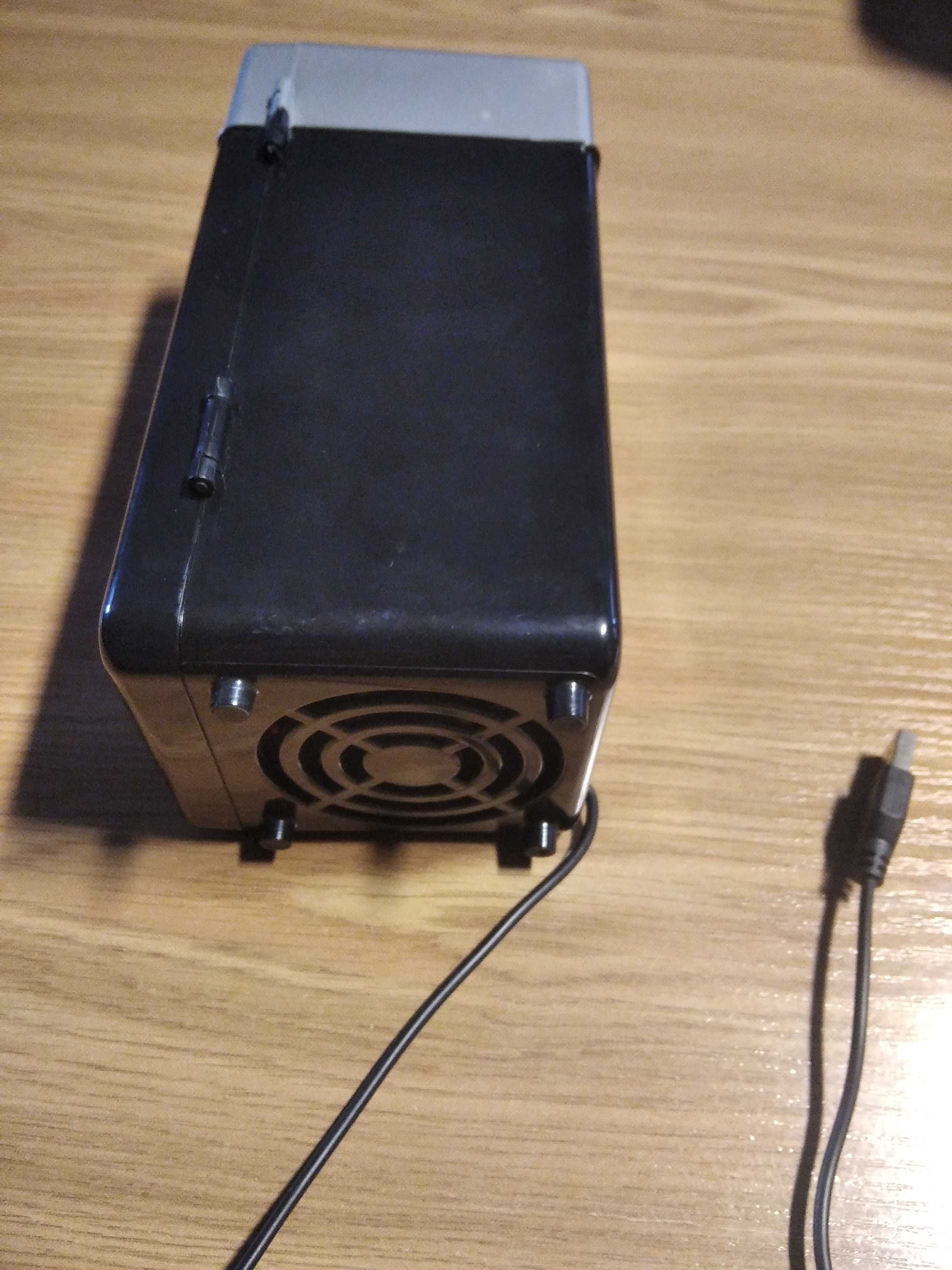 Портативний міні холодильник USB