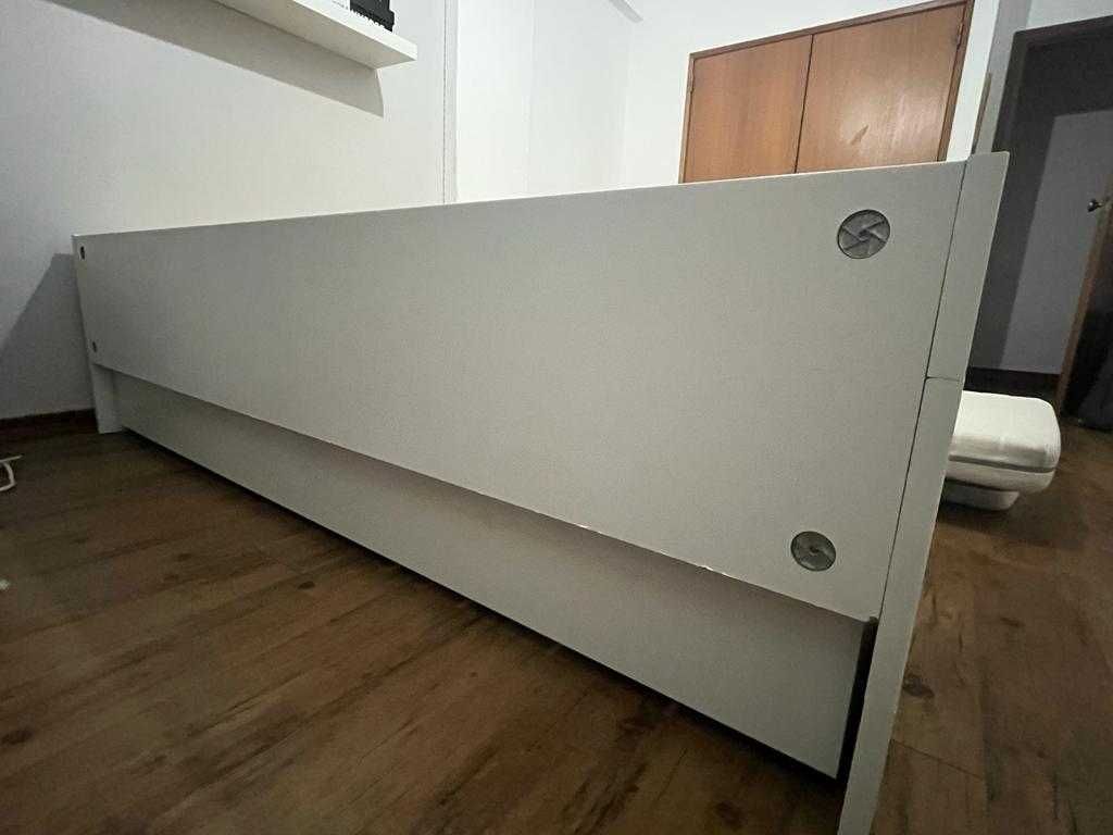 Cama Ikea  Brimnes em ótimo estado