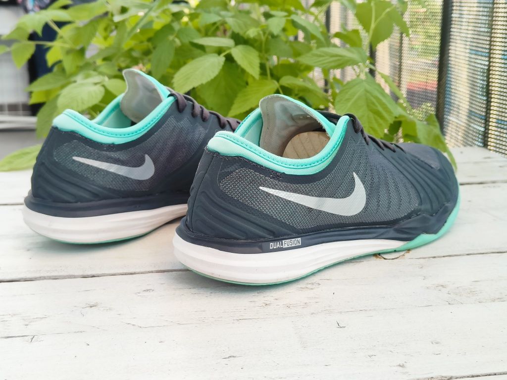 Buty do biegania Nike Training DF TR4 r. 39