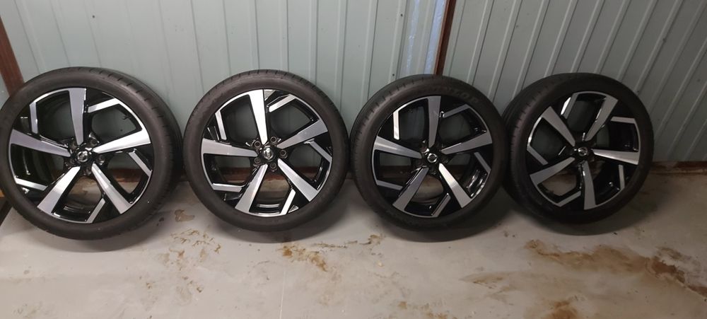 Koła 19" felgi opony 225/45/R19  Nissan Qashqai, X-trail, Juke