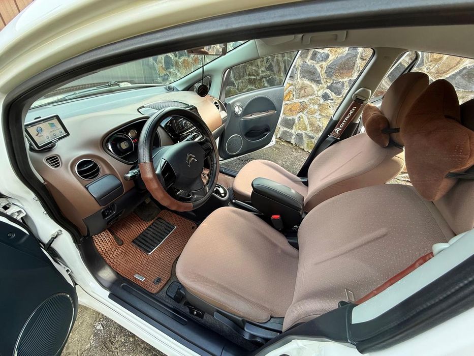 Citroen C- Zero 2012