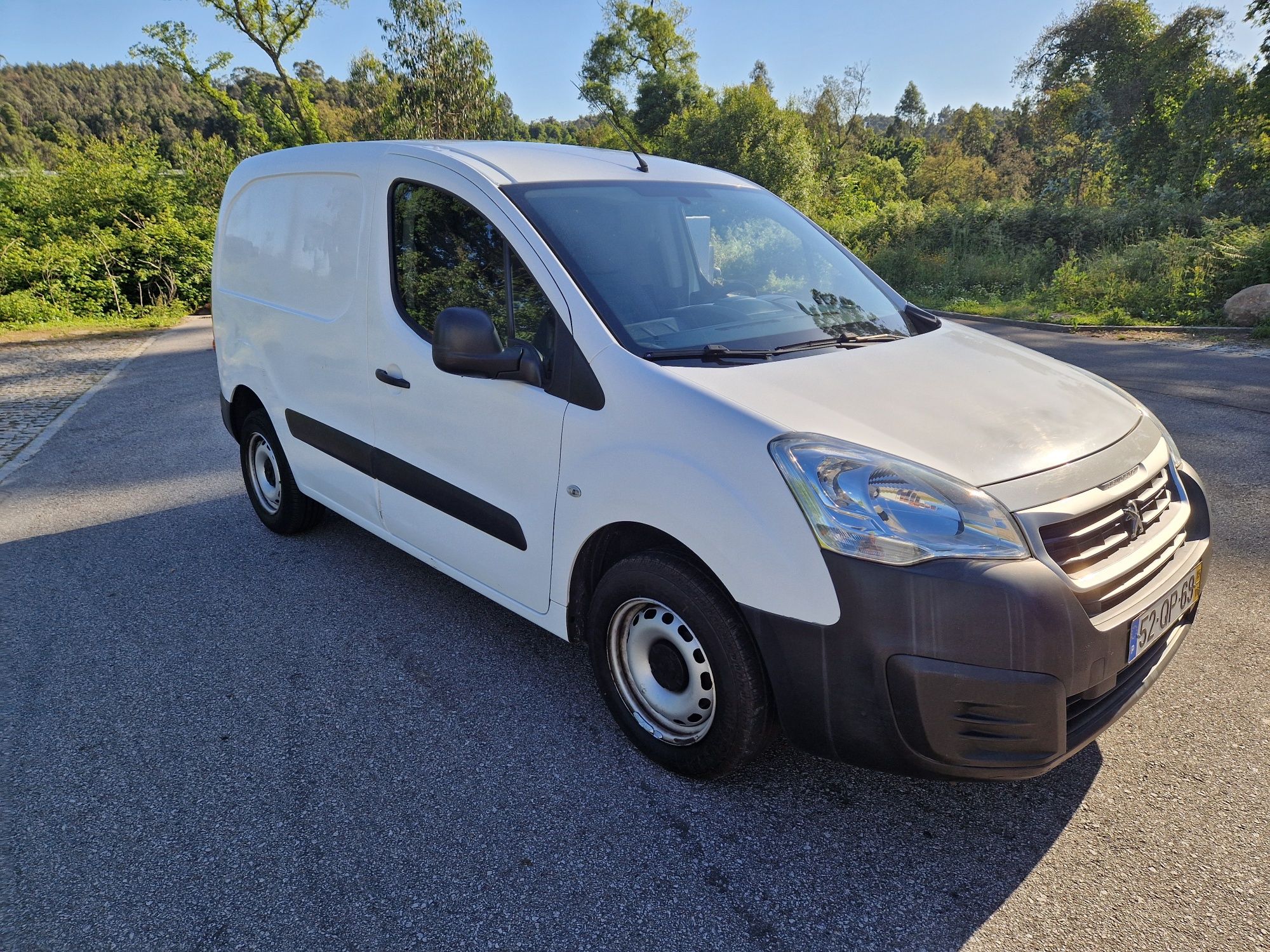 Peugeot Partner 1.6 HDi 3lug 110km Nacional