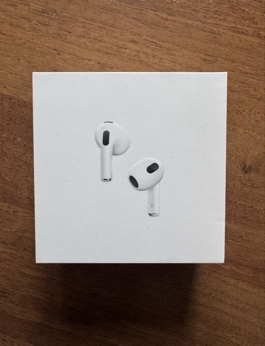 Airpods 3 with magsafe charging case
