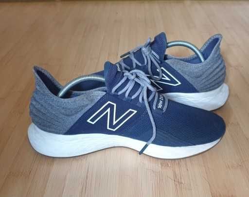 Oryginalne męskie buty New Balance Fresh Foam Roav rozm.43