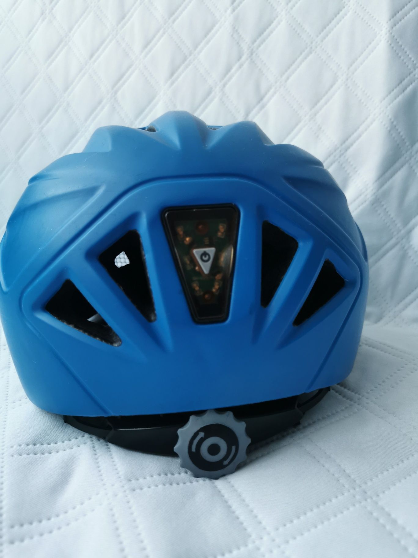 Kask rowerowy rozm. M (52-56cm)