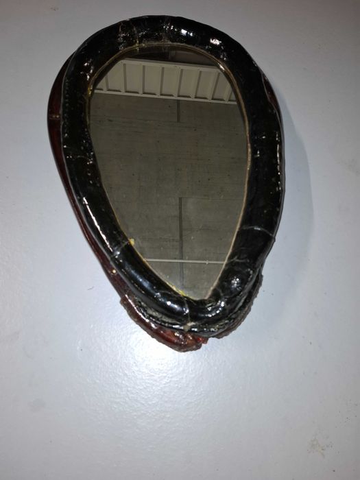 Ozdobne lustro z chomąta