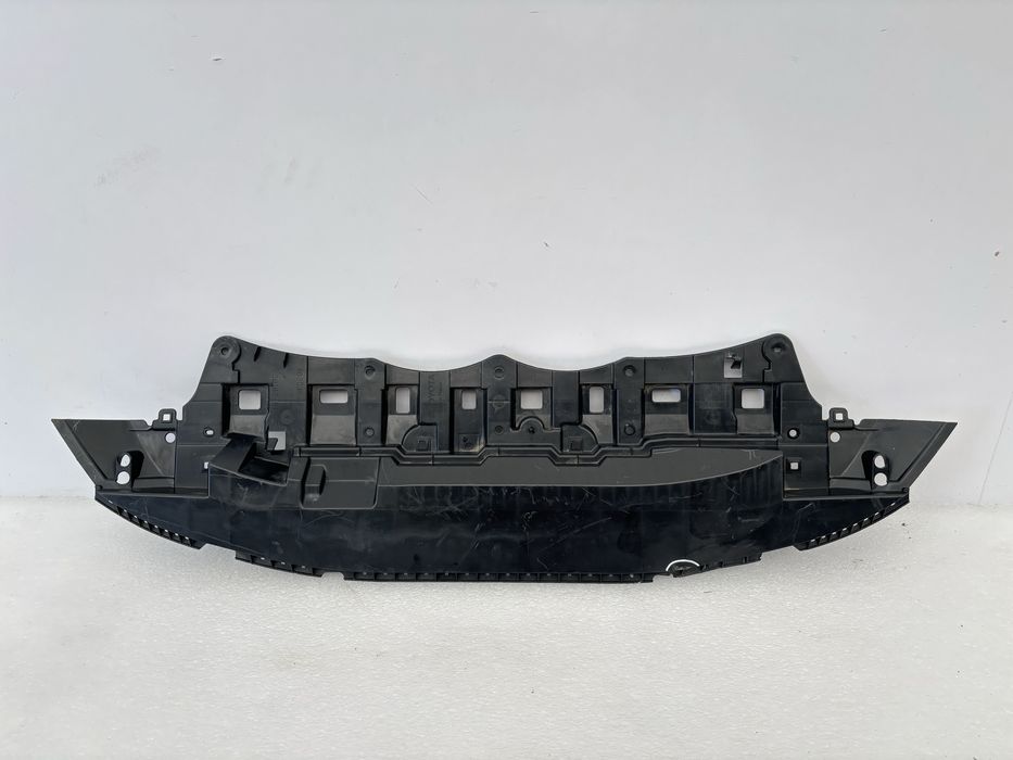 Toyota Yaris Cross 20- płyta osłona pod zderzak zderzaka przód dolna