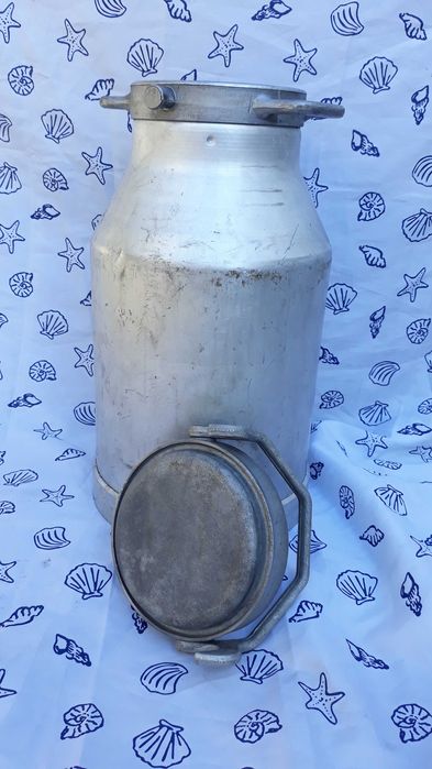 Kanka na mleko 25 l. aluminiowa, z okresu PRL.
