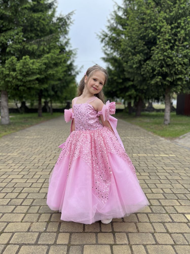 Сукня на випускний в садок