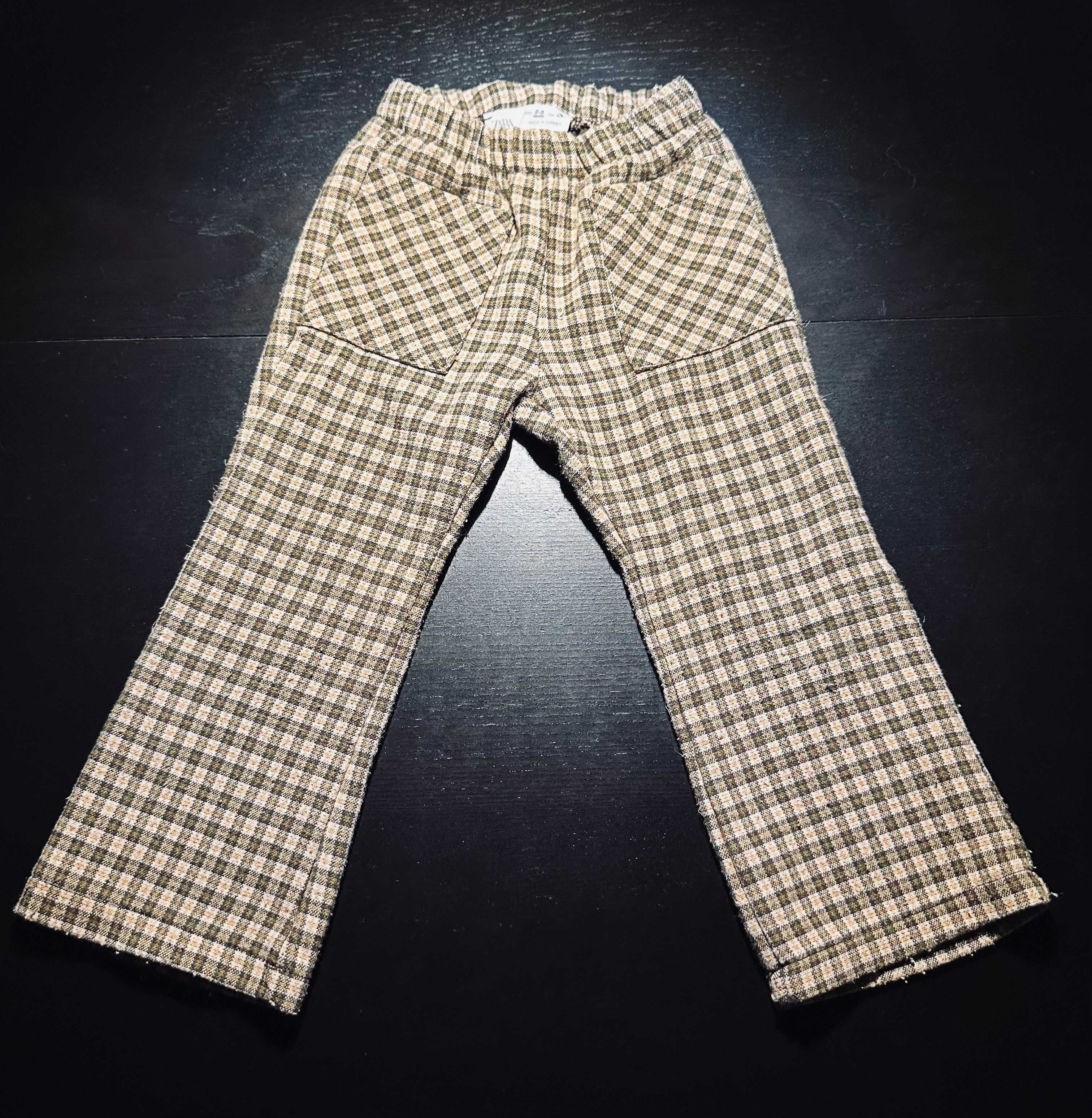 Calça Bombazina da Marca Zara