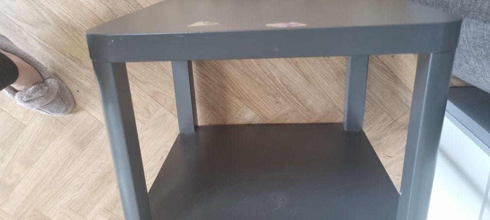 Ikea tingby stolik szary kółka