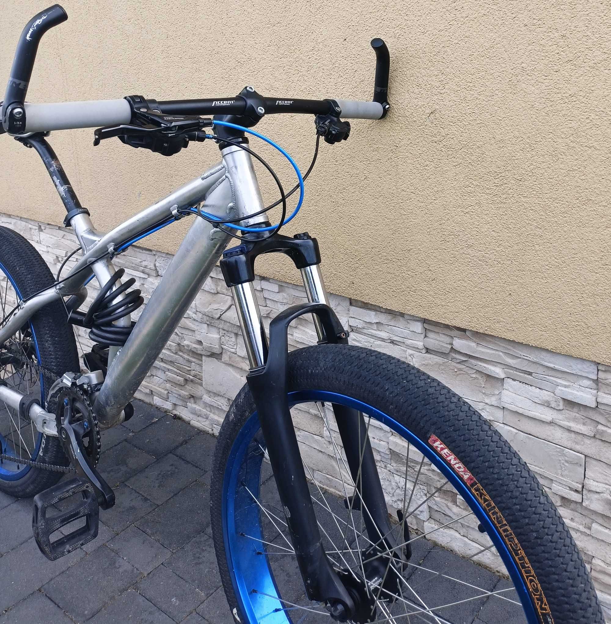 Unikatowy rower z szerokimi oponami CUSTOM