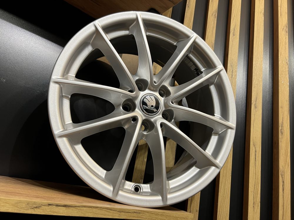 Alufelgi 5x112 Audi^ 17" Vw^ Skoda^ Seat^ A4^ A5 A6 Q2^ Q3 Q5^ Tiguan^