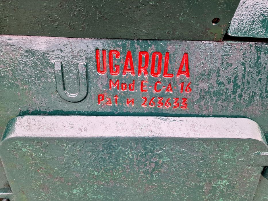 Máquina de cortar e endireitas ferro ugarola