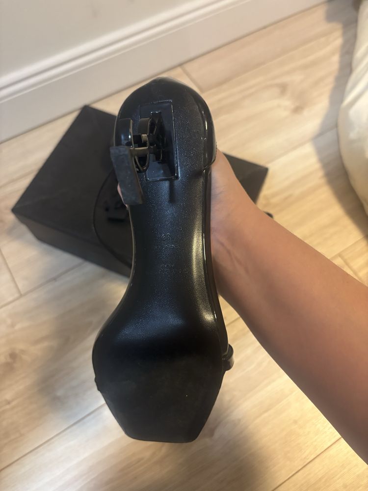 Czarne szpilki ysl 39