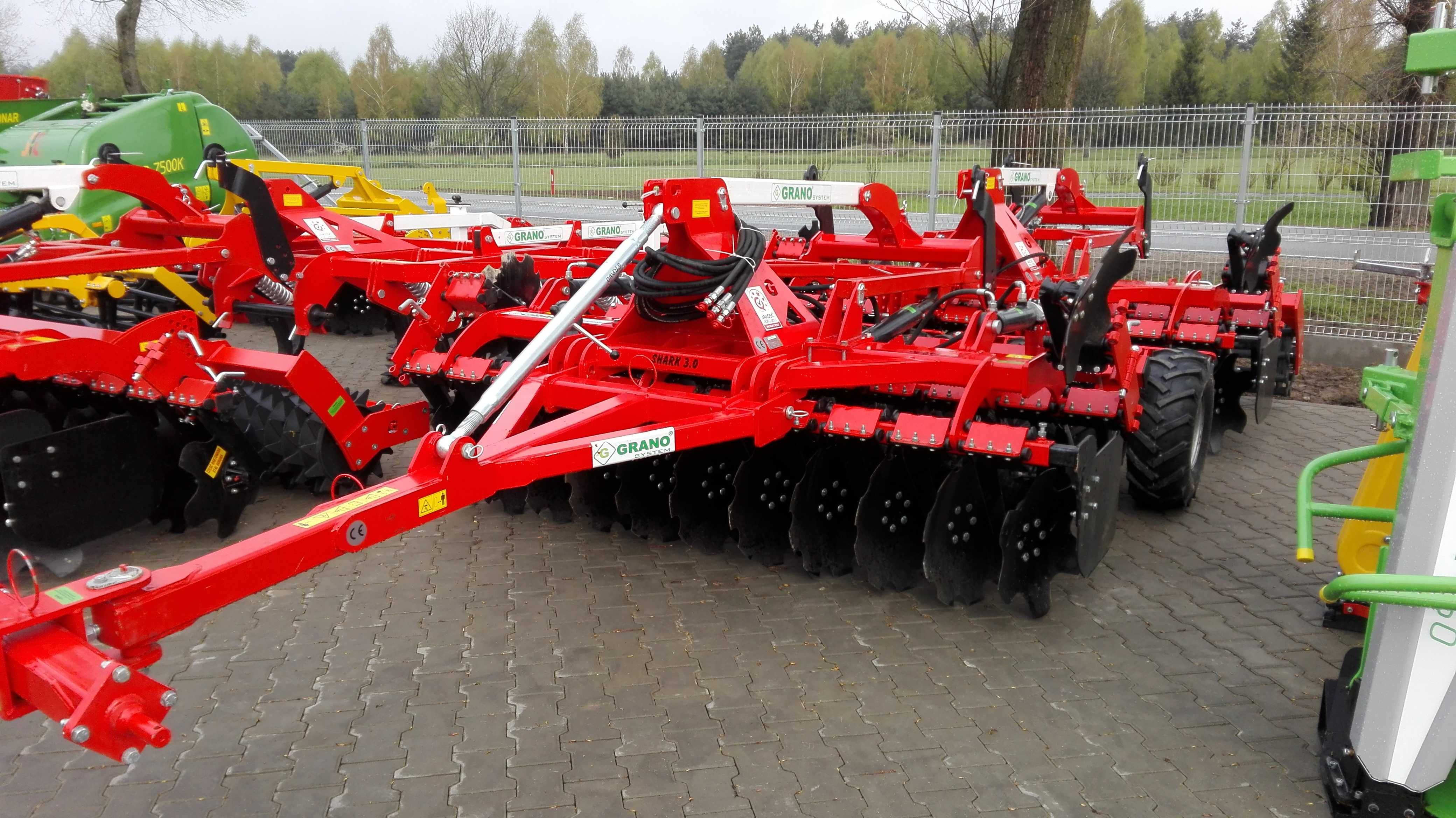 Agregat talerzowy siewny półzawieszany AGRONA 3m LandStal Grano System