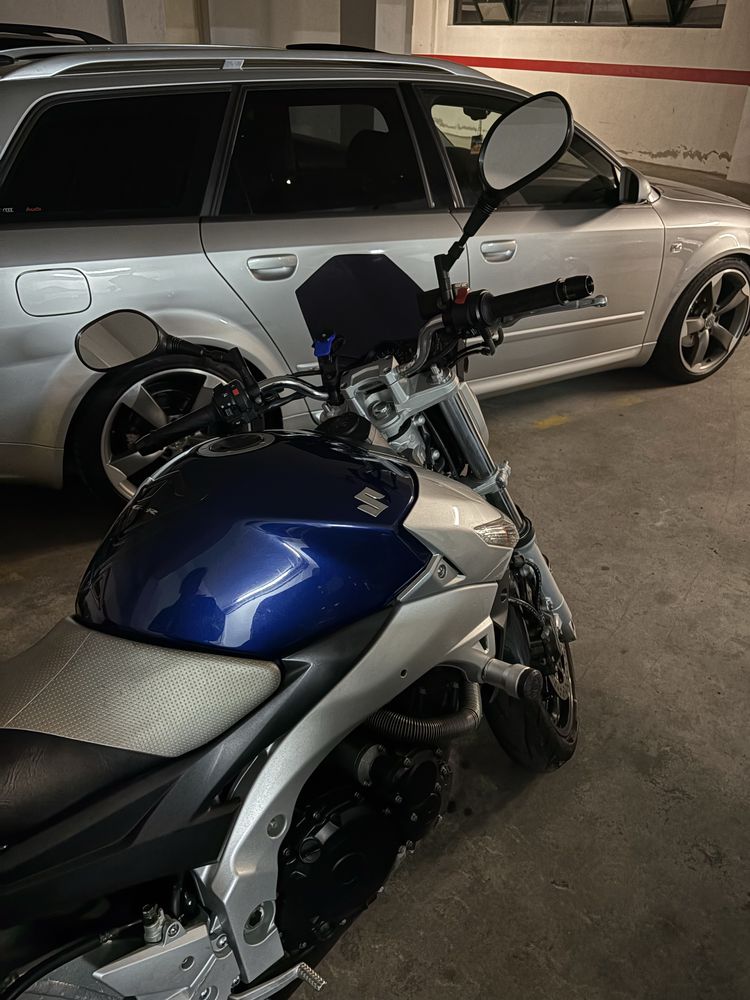 Suzuki GSR 600 ano 2006