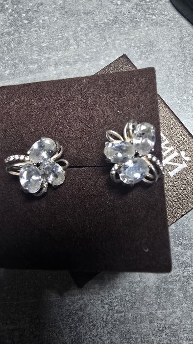 Сережки срібло золоті пластини зелені камні