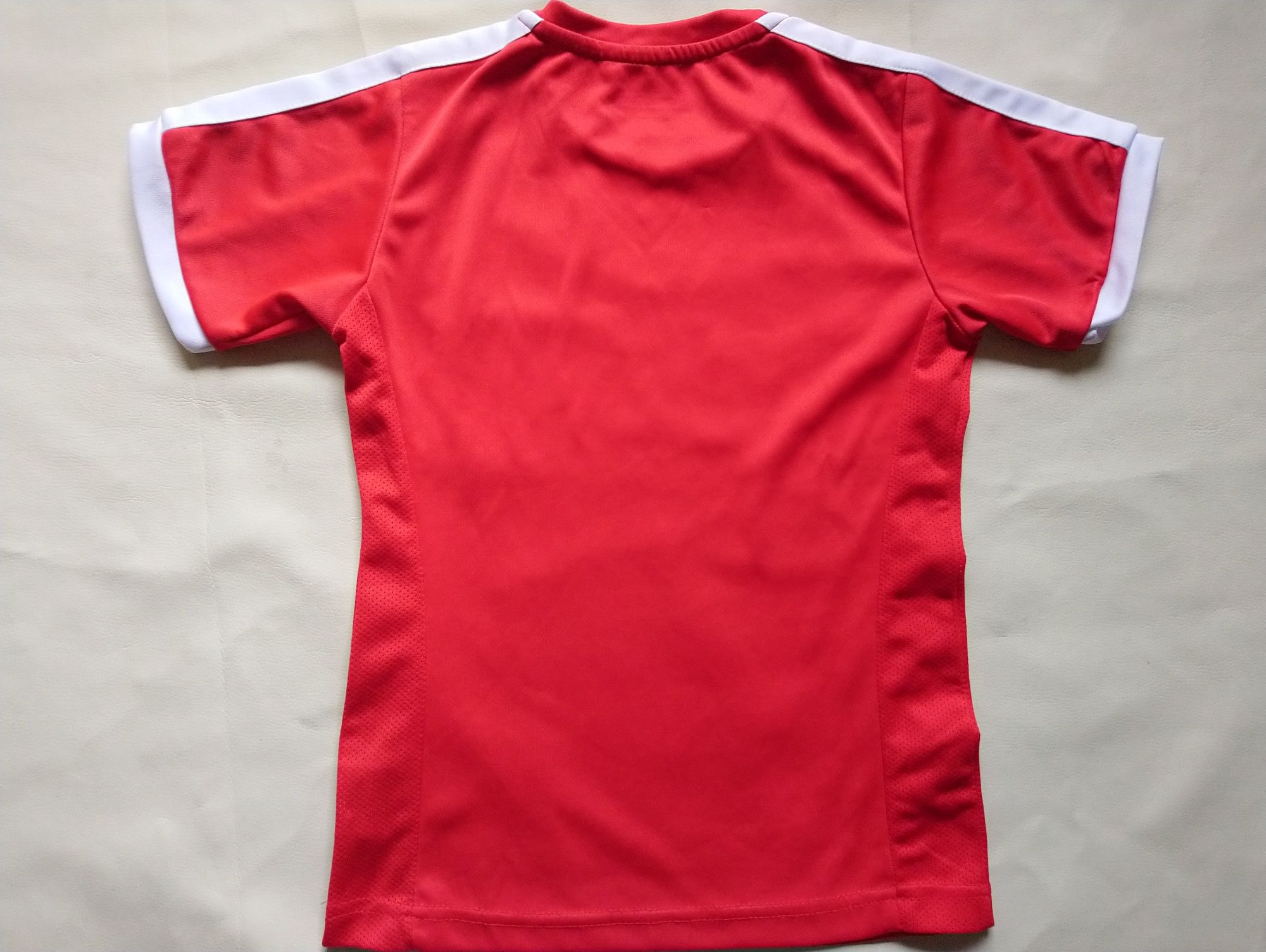 Дитячі футболки червоні спортивні на 5-6 років