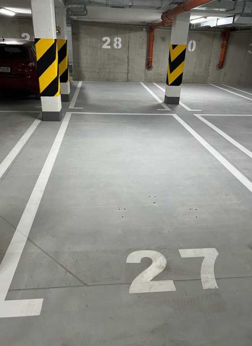 Do wynajęcia miejsce postojowe podwójne w garażu  przy ul. Tymiankowej