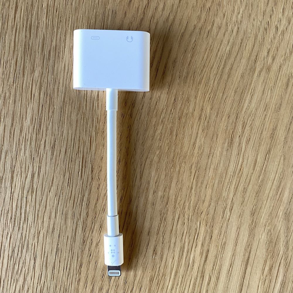 Przejściówka Belkin F8J212btWHT Apple Lightning - USB C / jack 3,5 mm