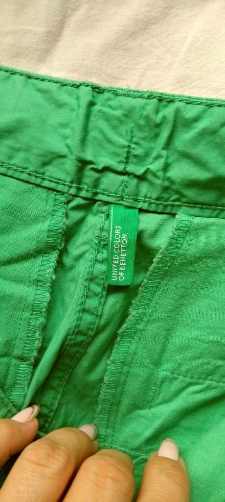 Spodenki dłuższe Benetton rozm. 164